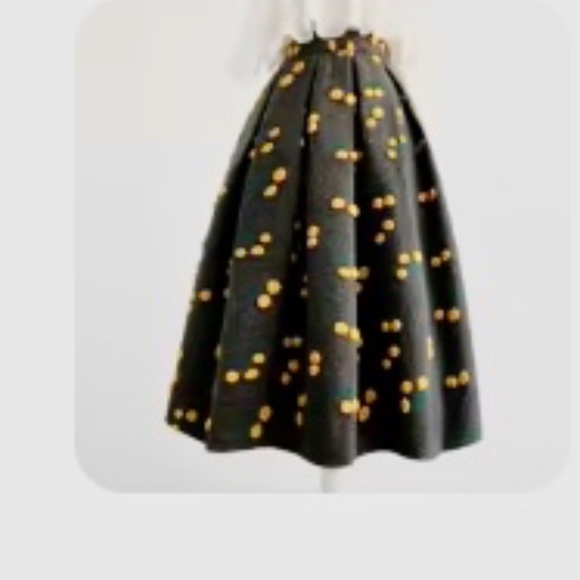 1950s-Style Charcoal Gray Felted Circle Skirt with Yellow and Green Woven Print - Picture 5 of 5